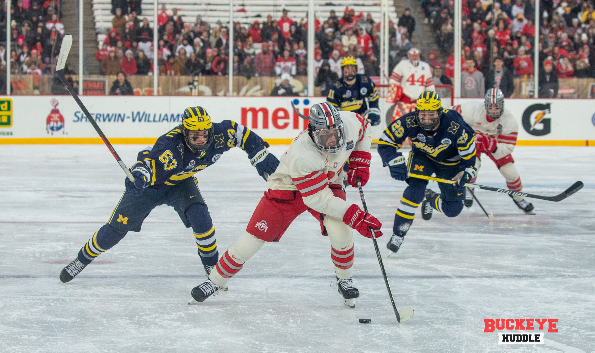 Photos: Faceoff on the Lake outdoor hockey