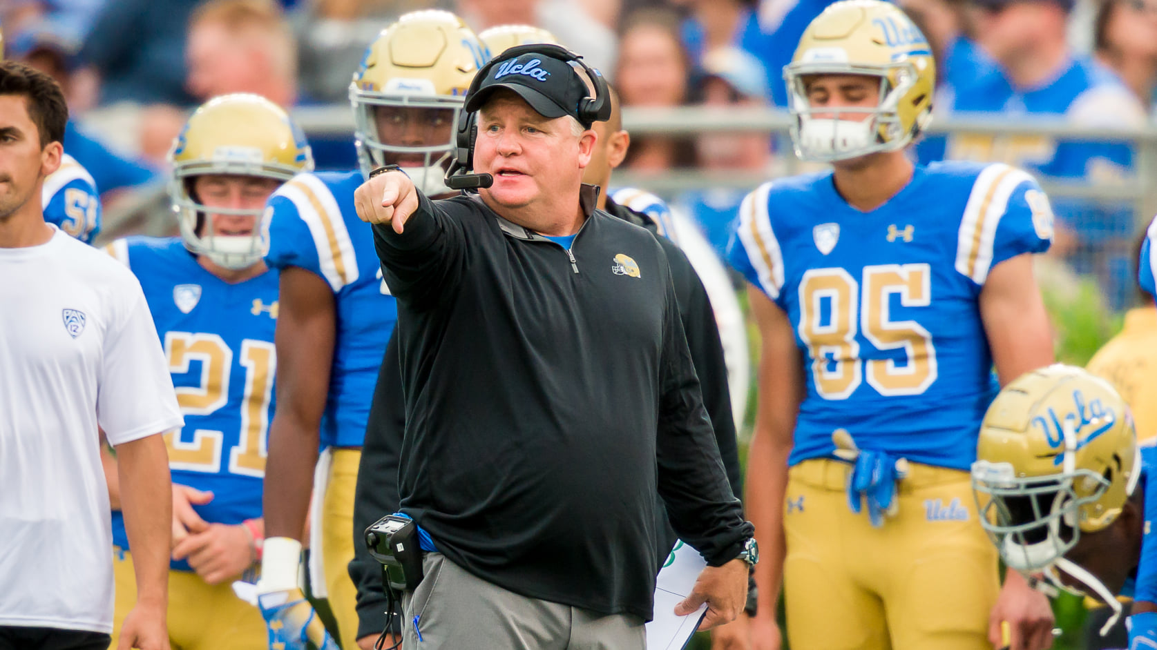 Chip Kelly Brings Instant Credibility to Quarterback Recruits